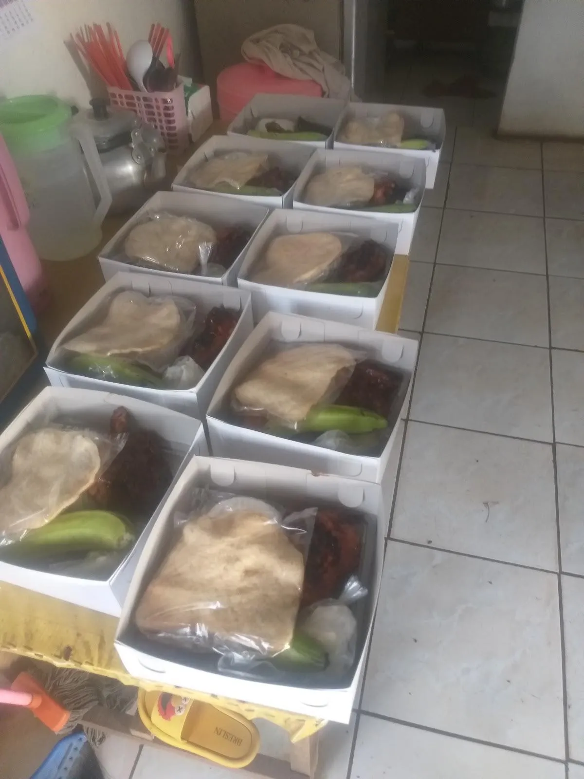 Ayam bakar kolong tol