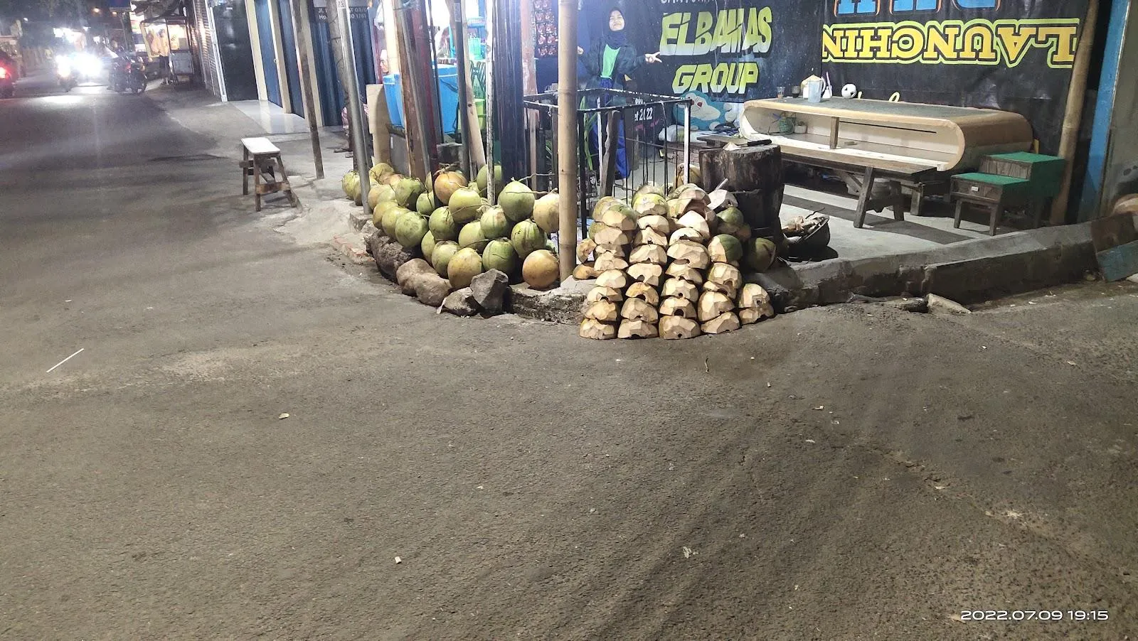 Es kelapa bang luncup