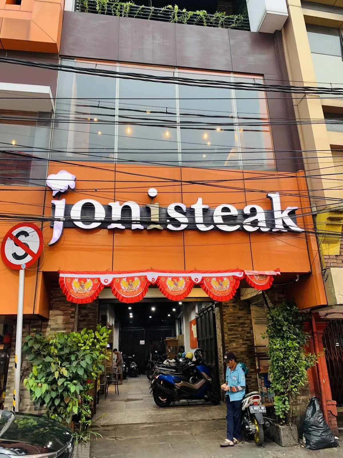 Joni Steak