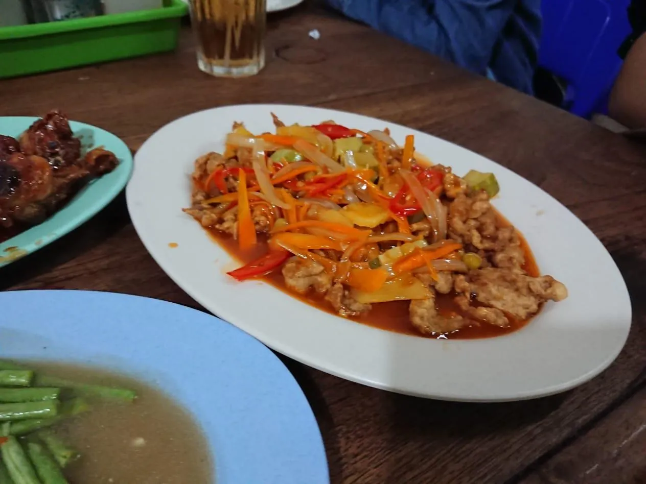 Rumah Makan Akhiong