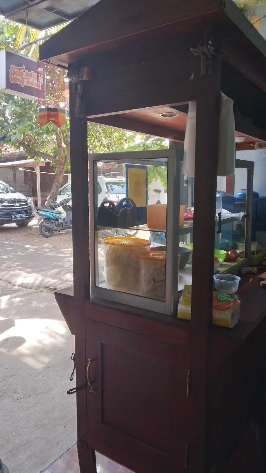 Soto Betawi Gang Kebon