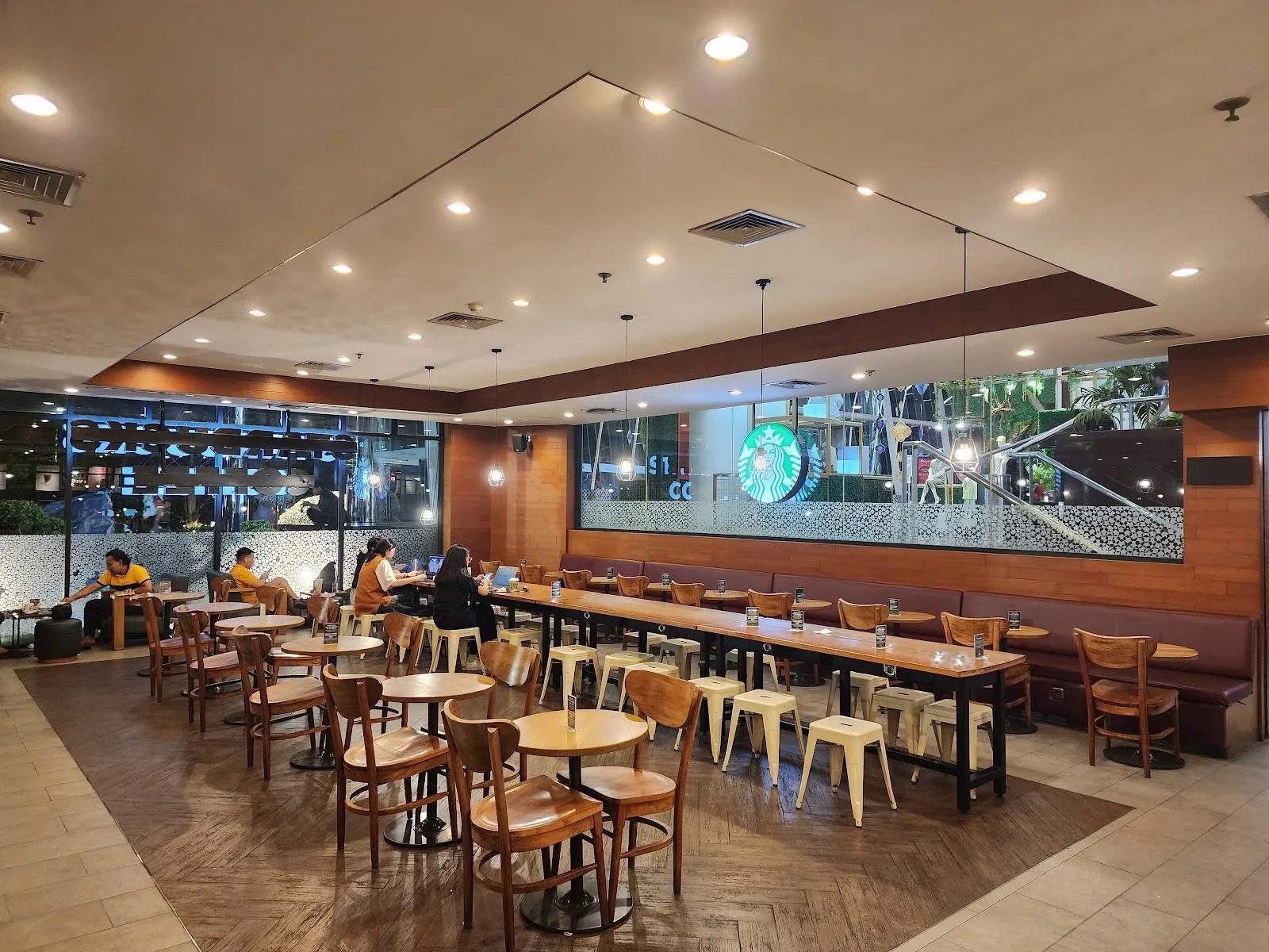 Starbucks Mall Ciputra