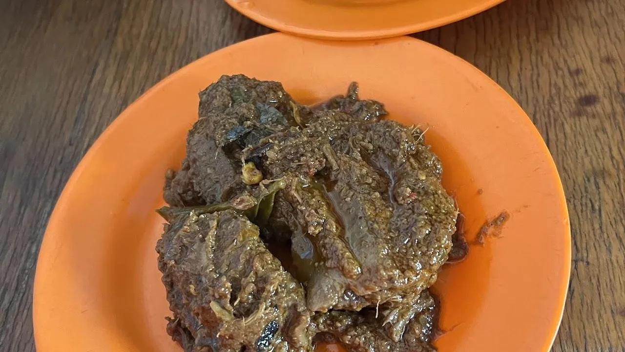 Takanajuo Masakan Padang