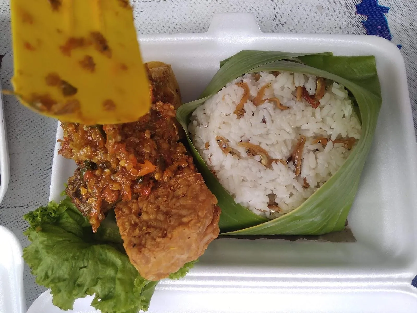 Warung Ibu Ayam Cabe-Cabean