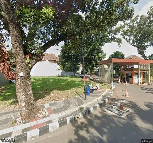 Di Seberang Sekolah Eatery