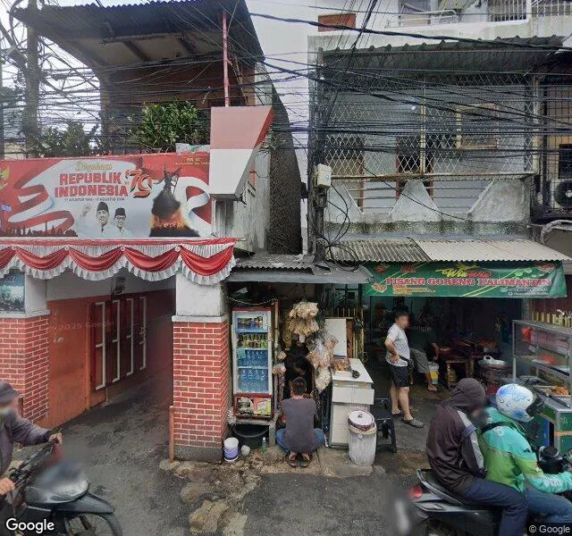 Warung ayam penyet legowo