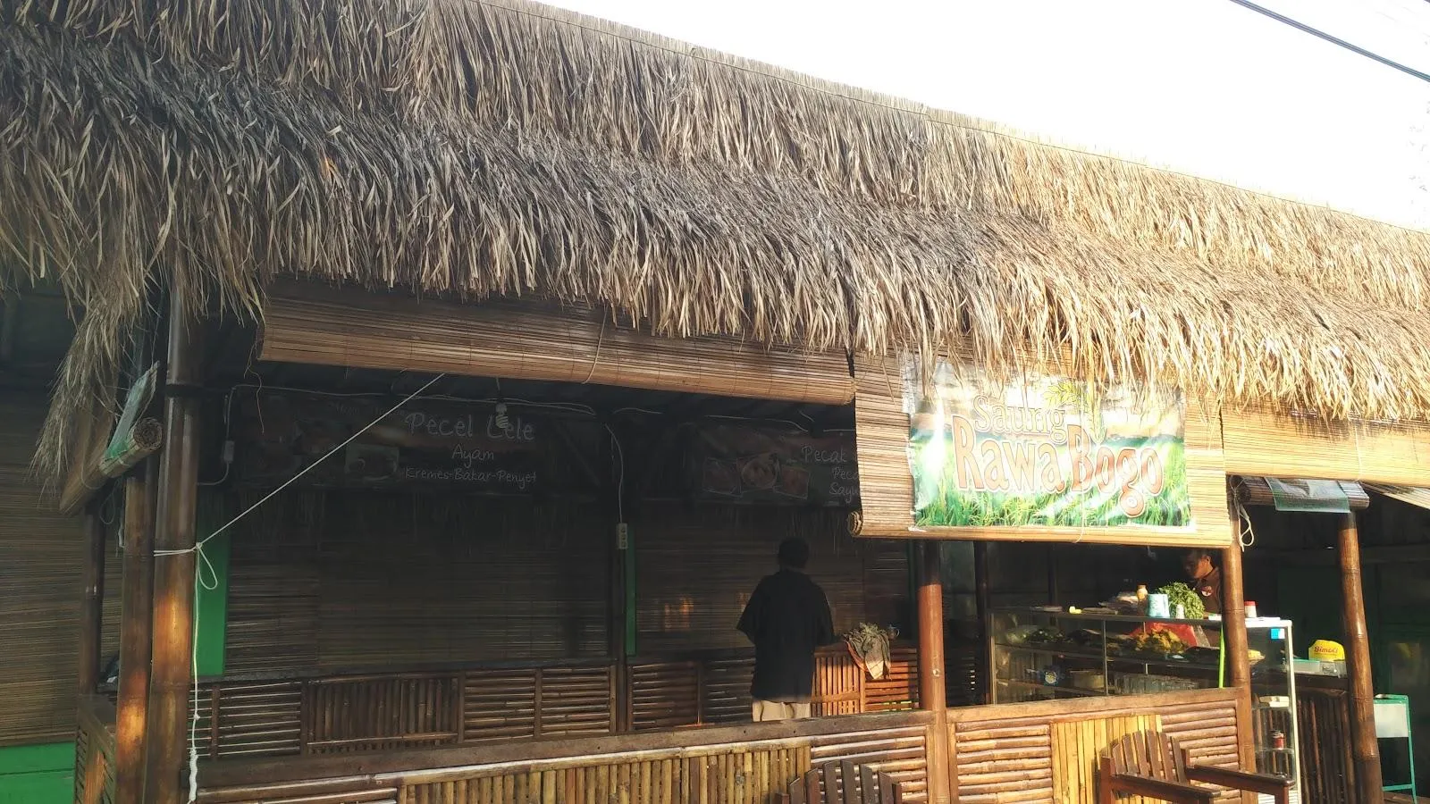 Ayam Bakar Saung Rawa Bogo