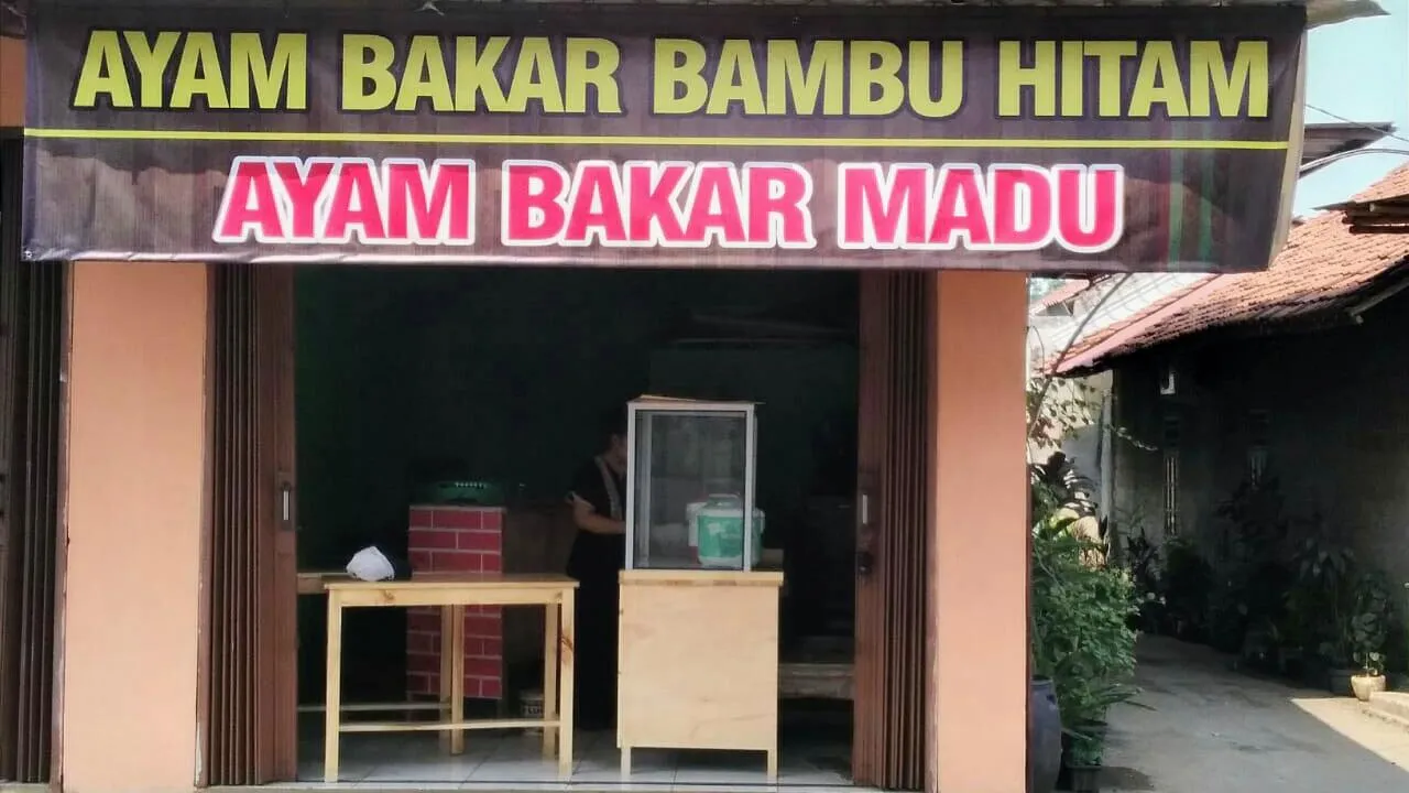 Ayam Bakar Bambu Hitam