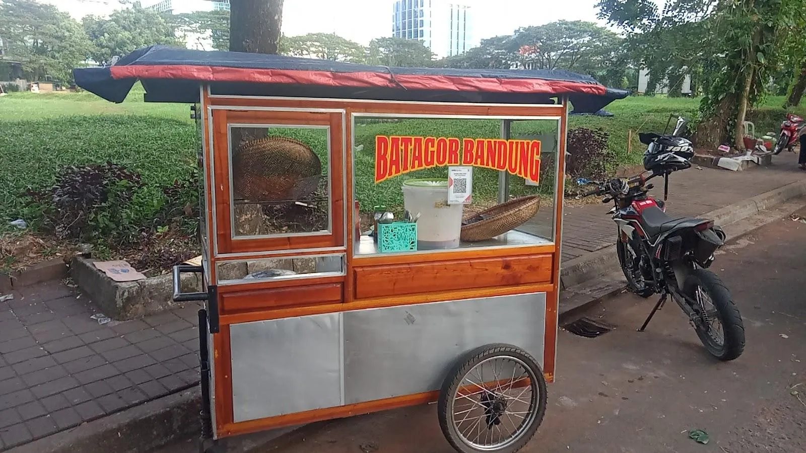 Batagor Bandung Deden donat