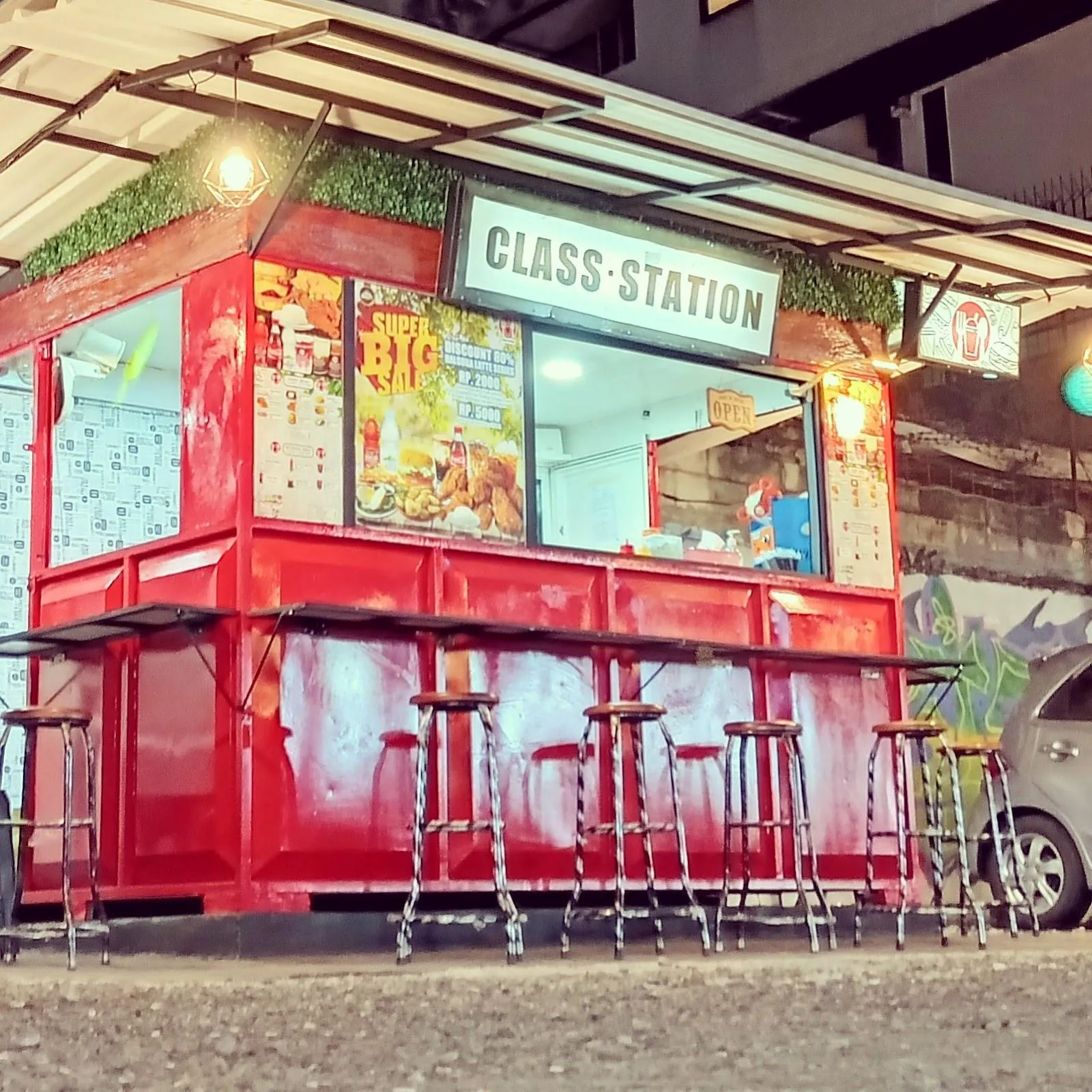 Class Station FnB