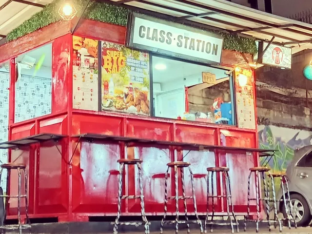 Class Station FnB