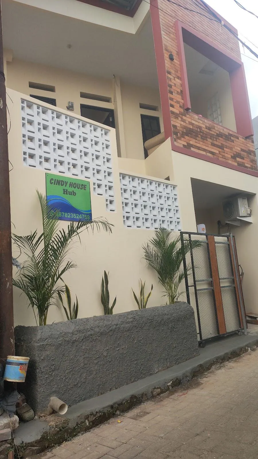 CINDY HOUSE RAWA BUNTU
