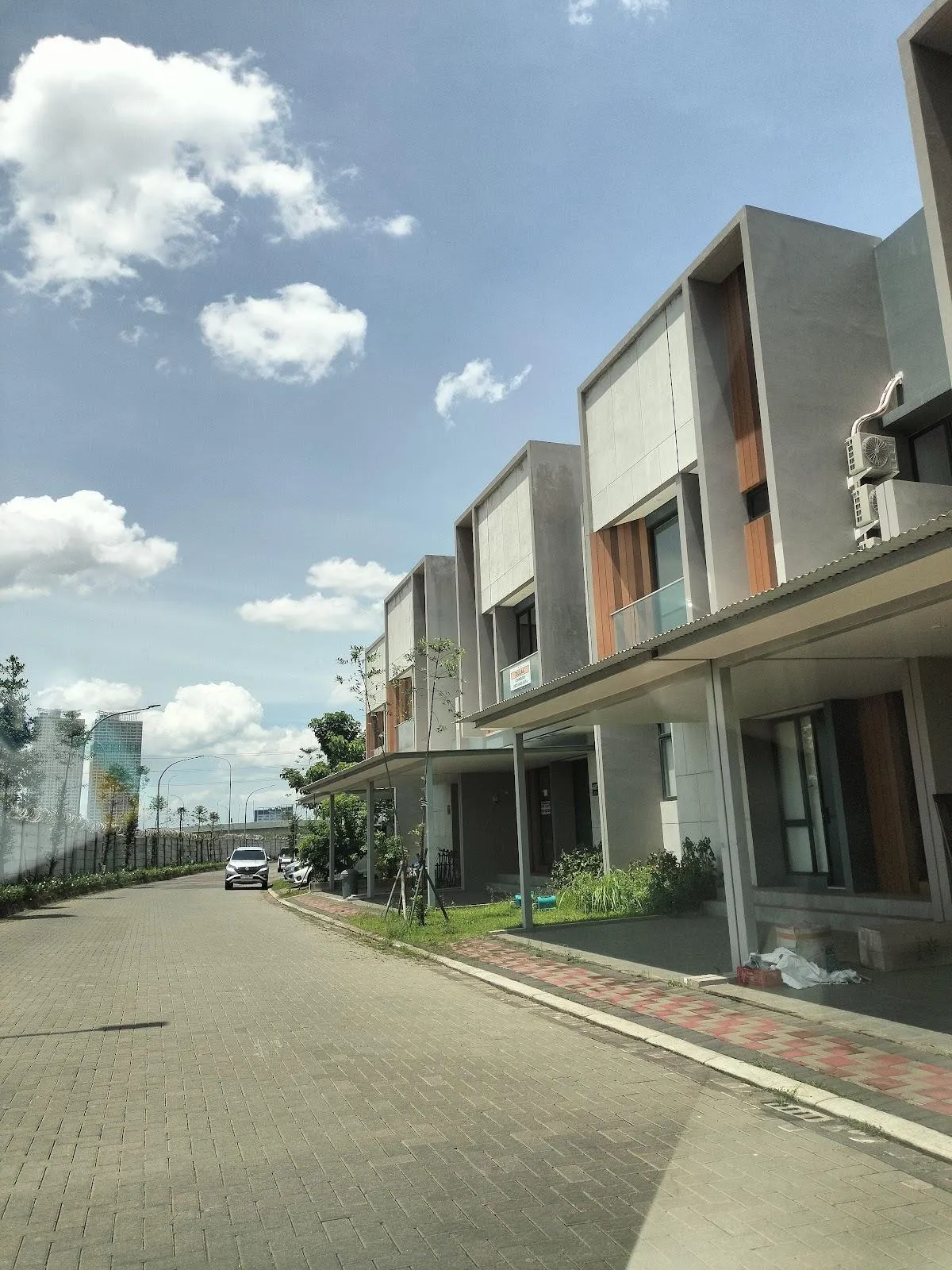 Freja House & Suites BSD City Sinarmas Land