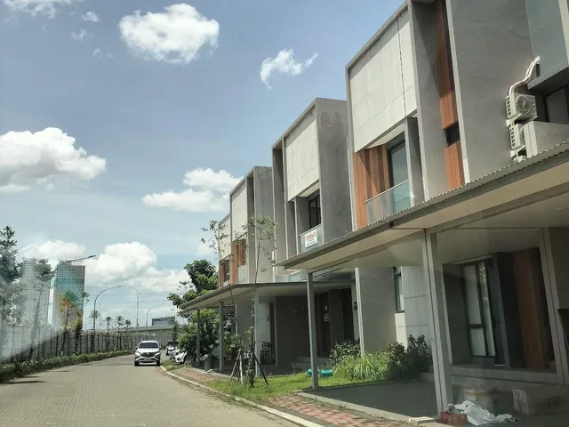 Freja House & Suites BSD City Sinarmas Land