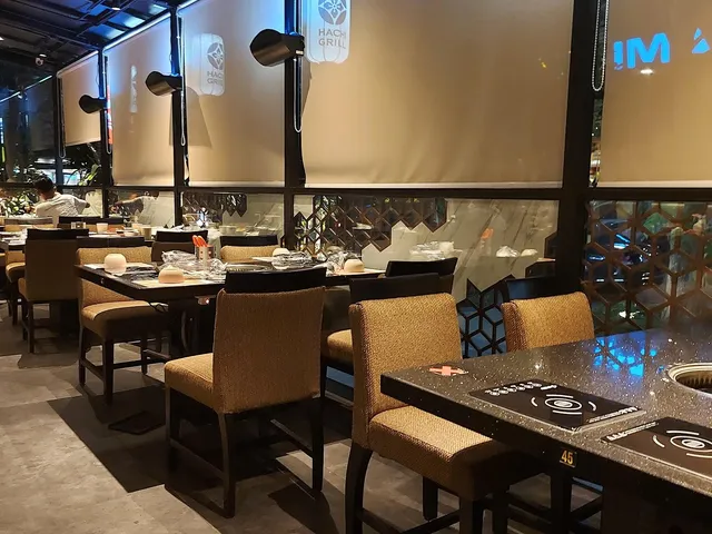 Hachi Grill The Breeze BSD City