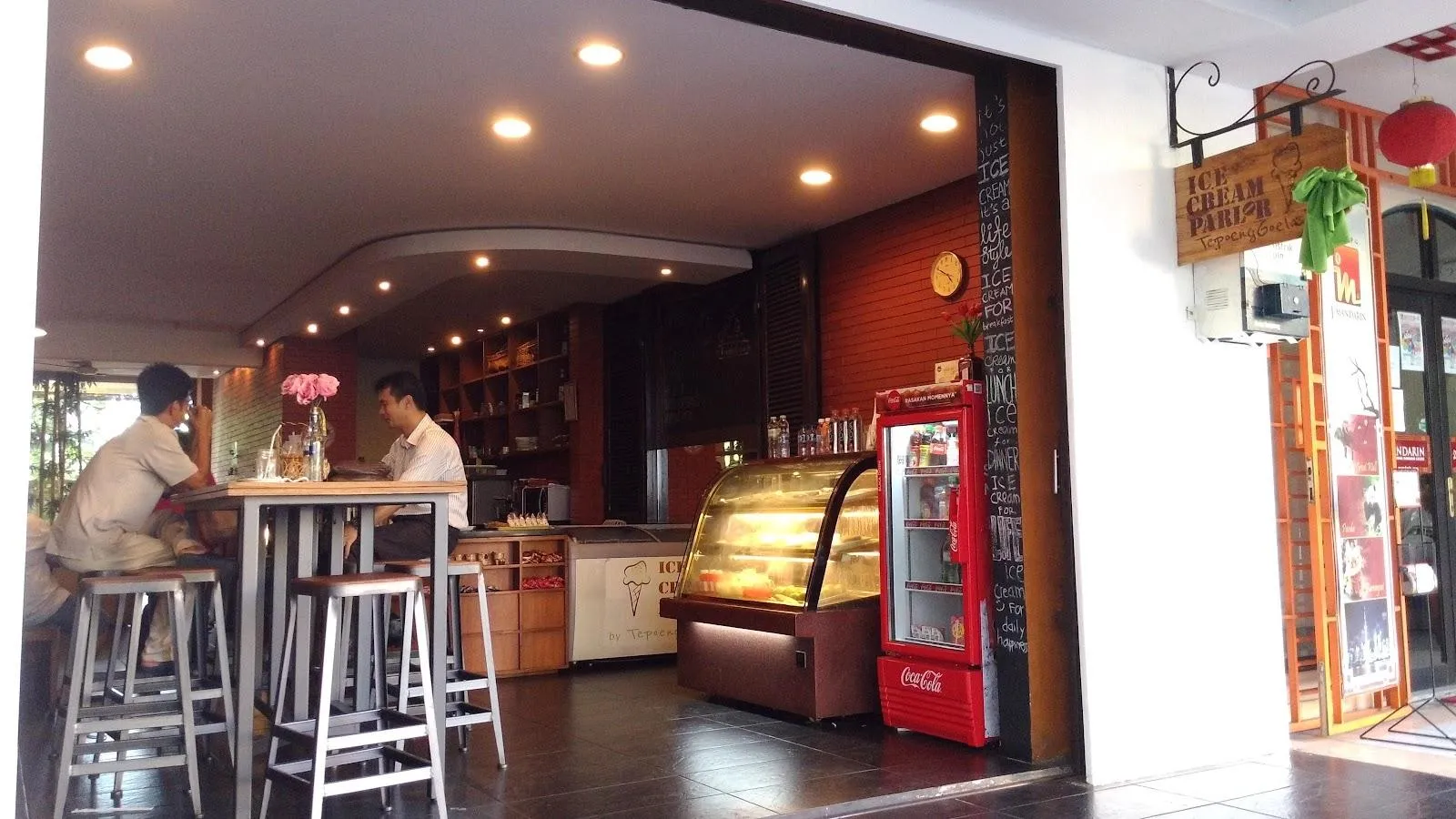 Ice Cream Parlor BSD