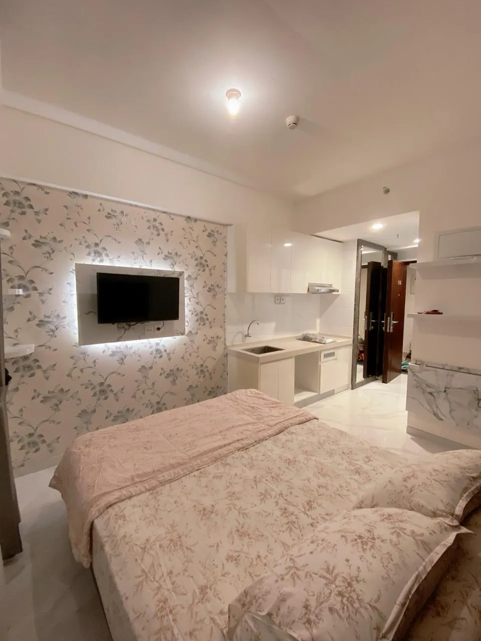 Icon room skyhouse BSD