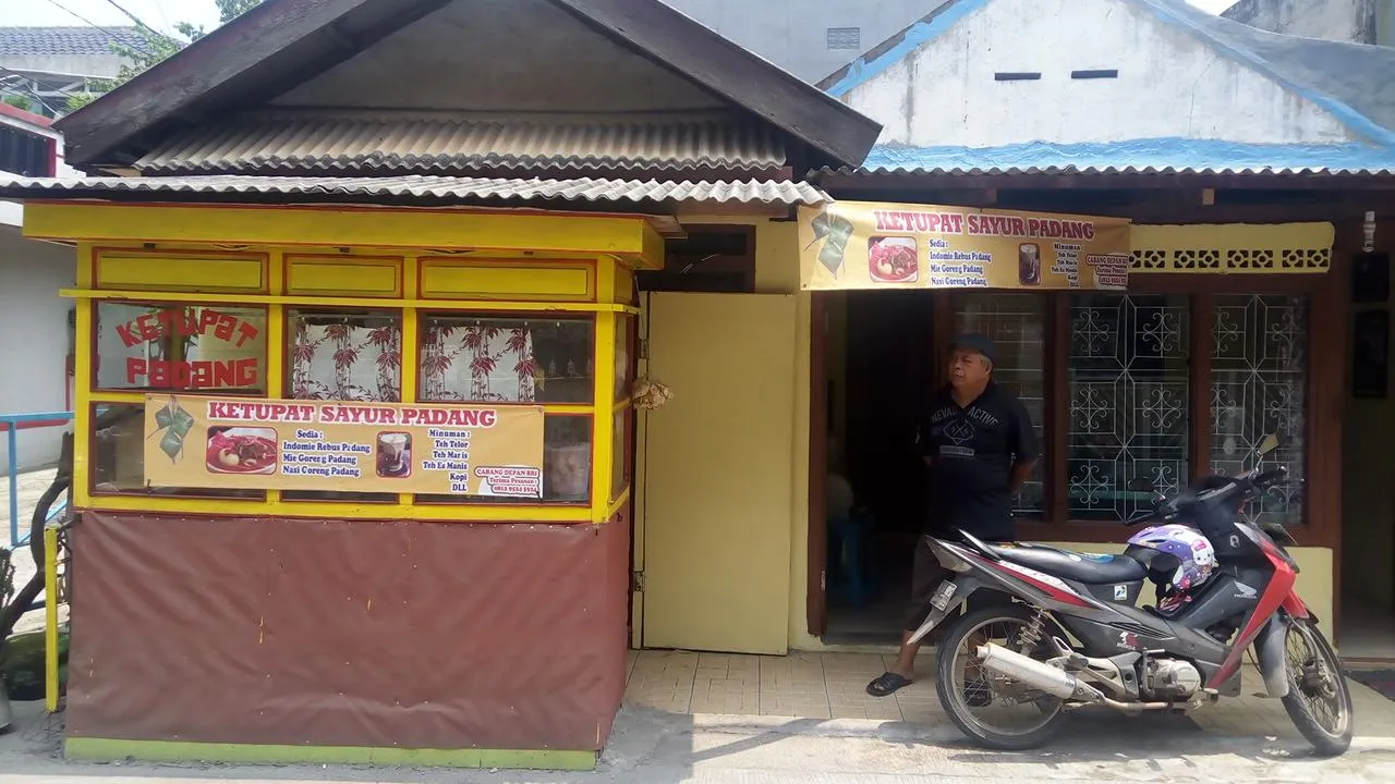 Ketupat Sayur Padang Pak Amri