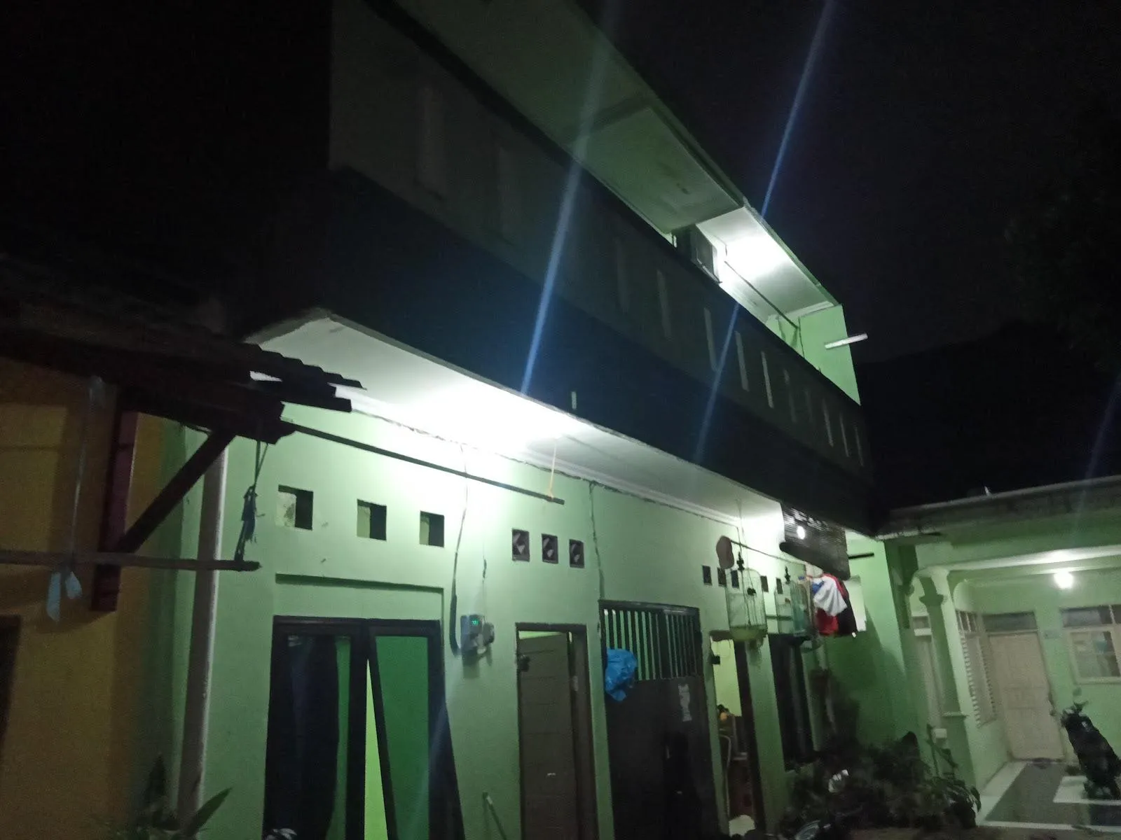 Kontrakan Ady ciputat