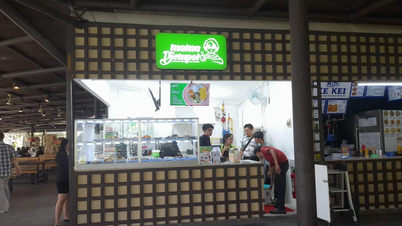 Mama Djempol Food Court The Breeze BSD City