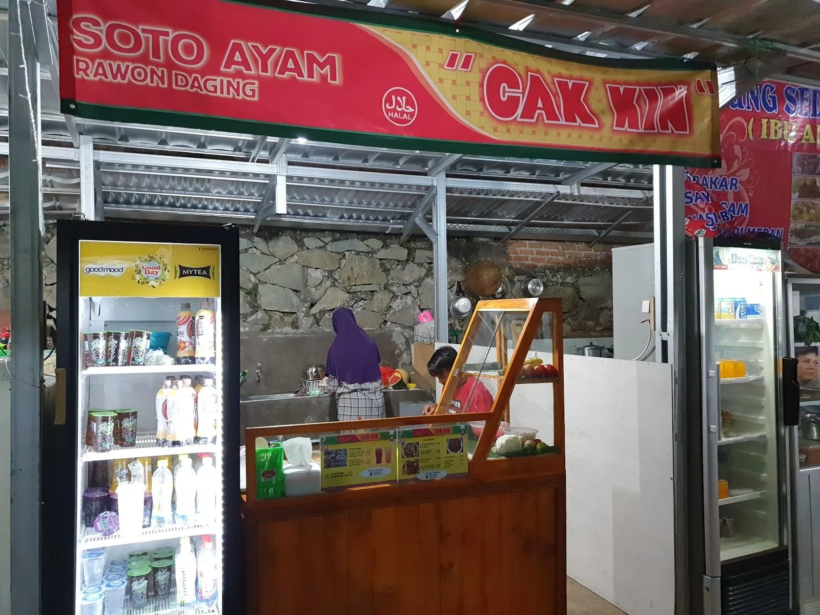 Makanan Khas Sulawesi Pujasera legok permai Tangerang