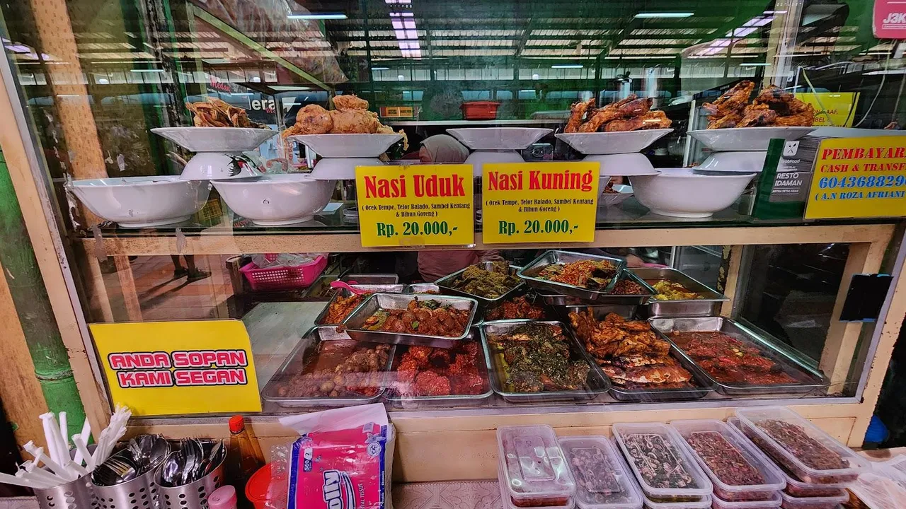 Rumah Makan Uni Elok
