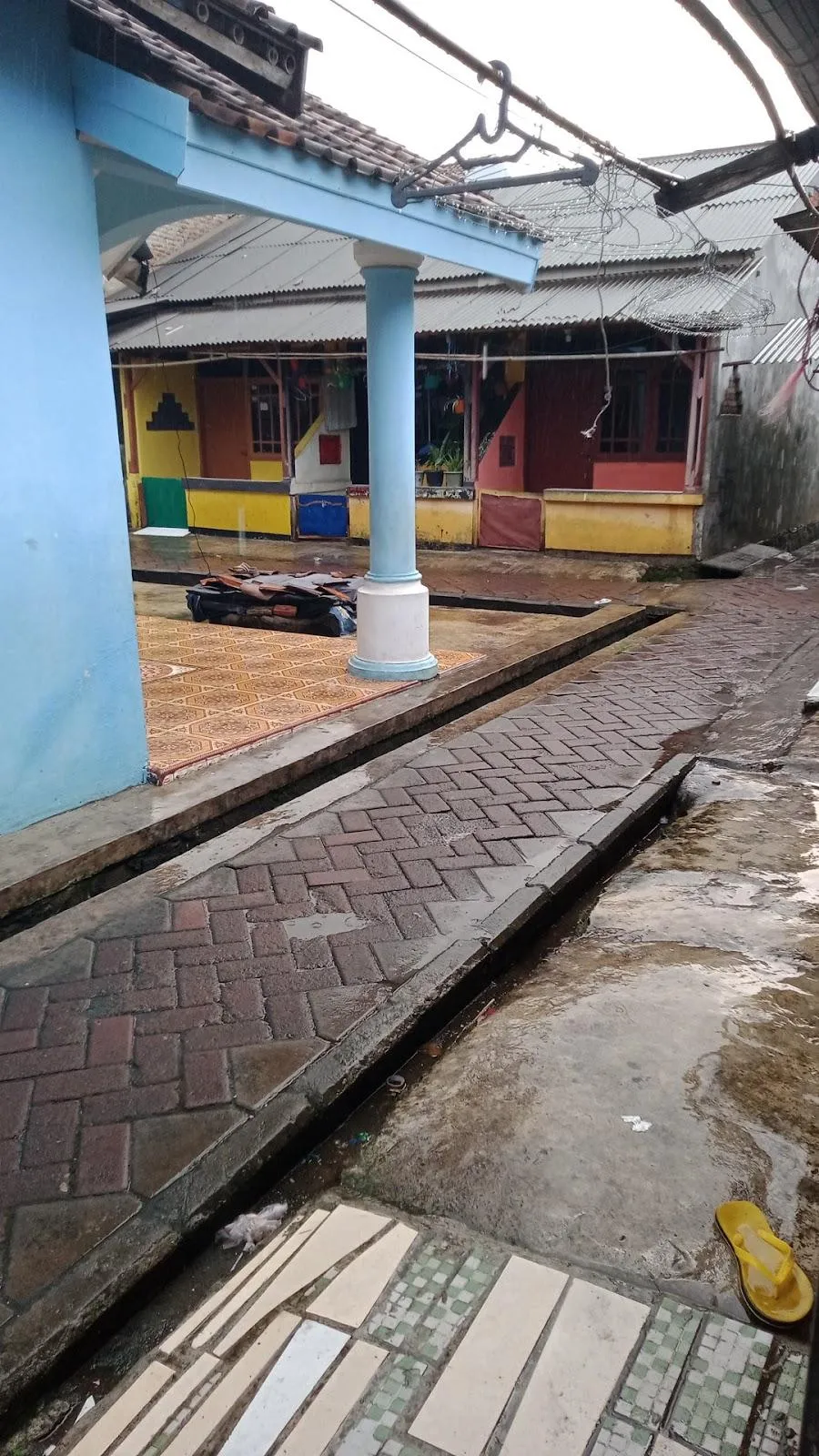 RM. Ujang Tea