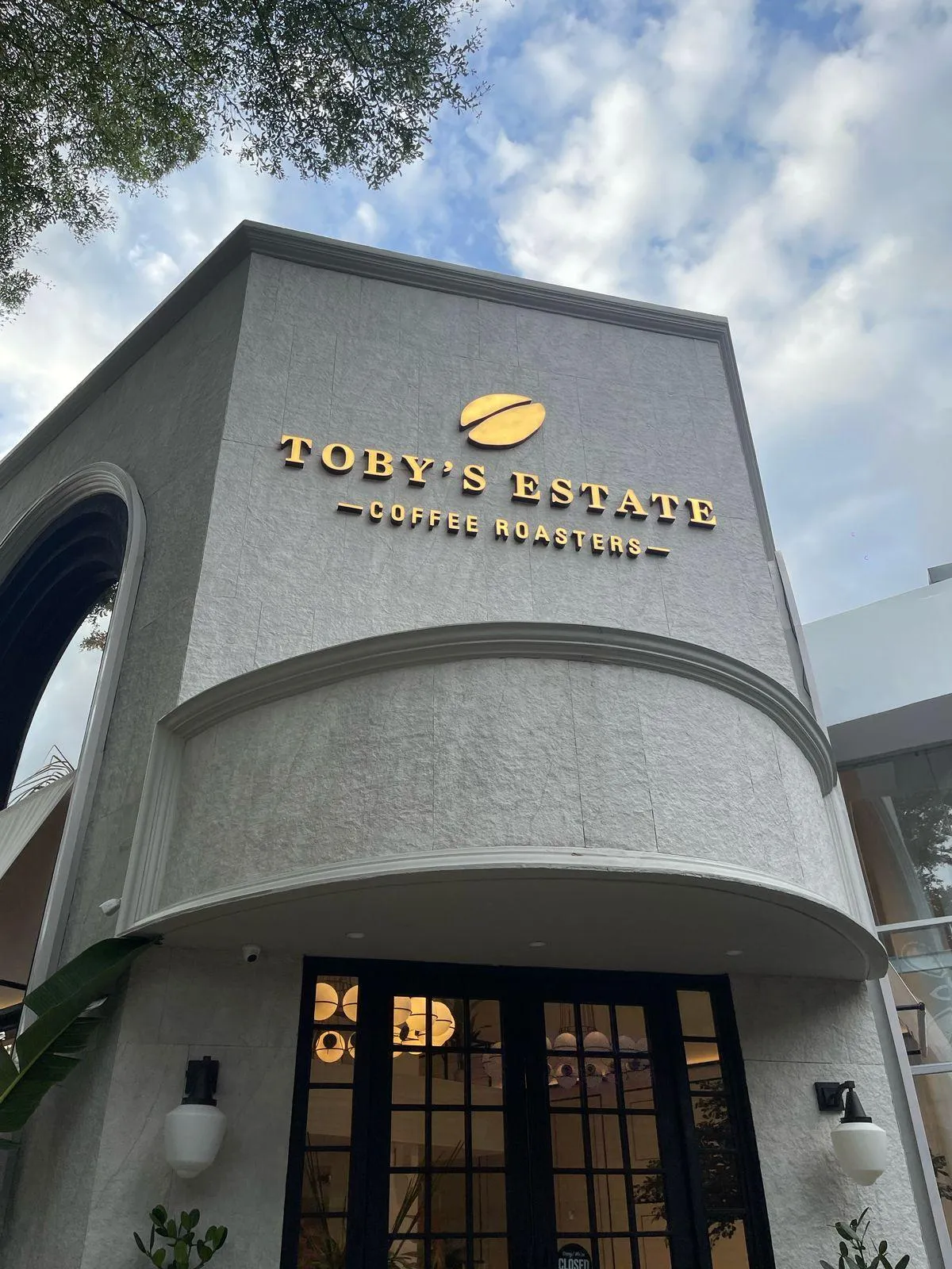 Toby's Estate The Breeze