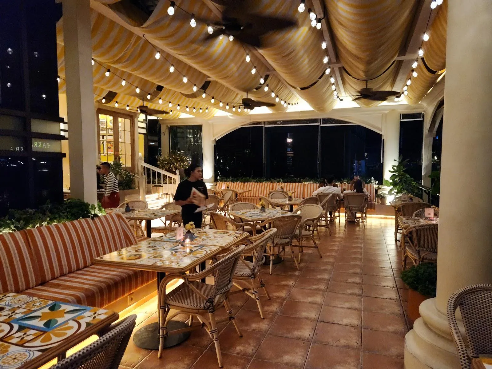 VILLA CAPRI by Hiro Group