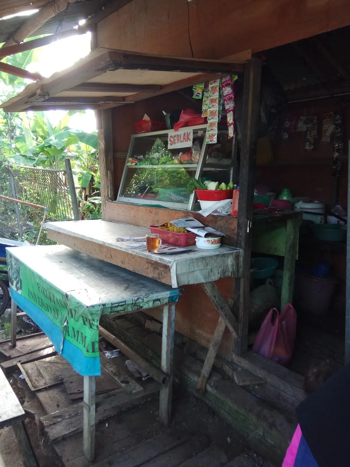 Warung Teh Yanti