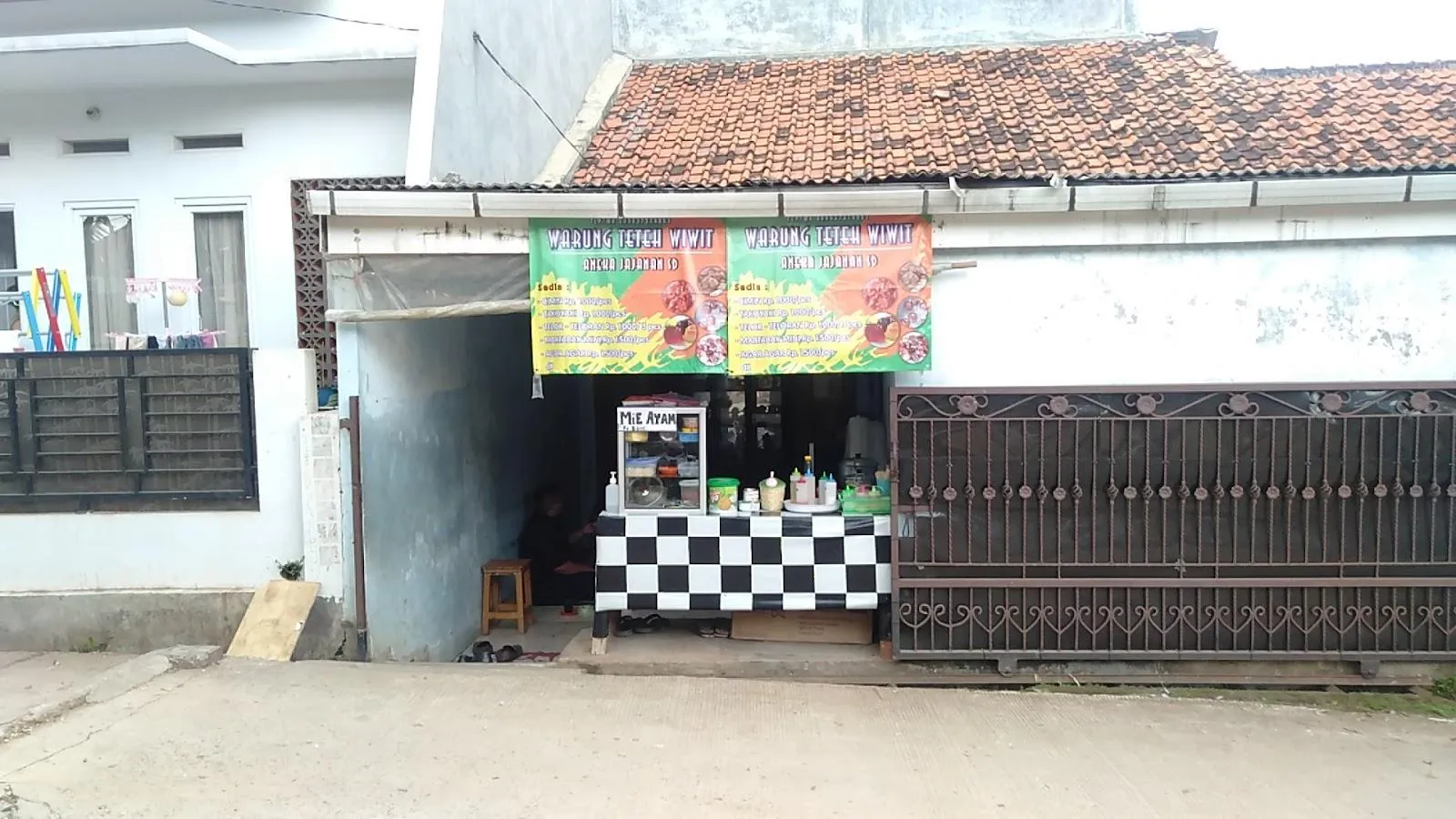 Warung Teteh Wiwit Lengkong Gudang Timur II