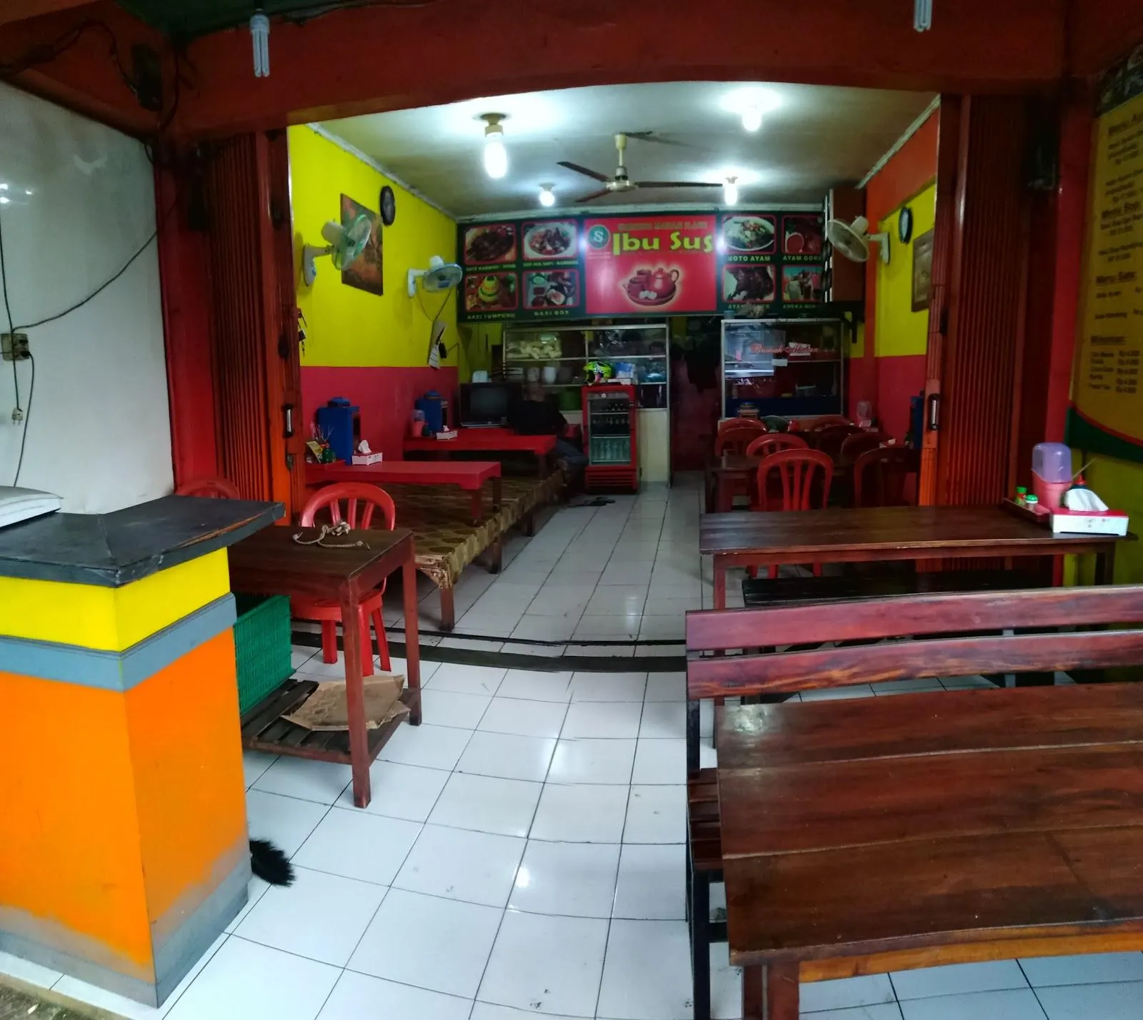 Warung Makan Slawi "Ibu Sus"