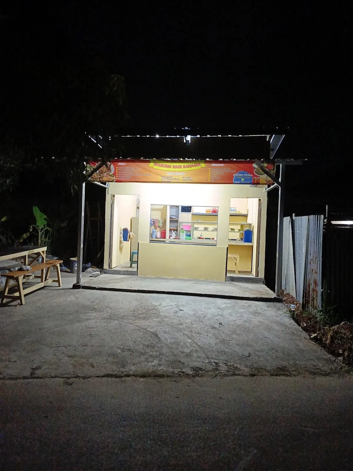Warung Nasi Bahagia