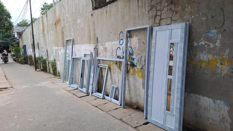 Dian Glass
