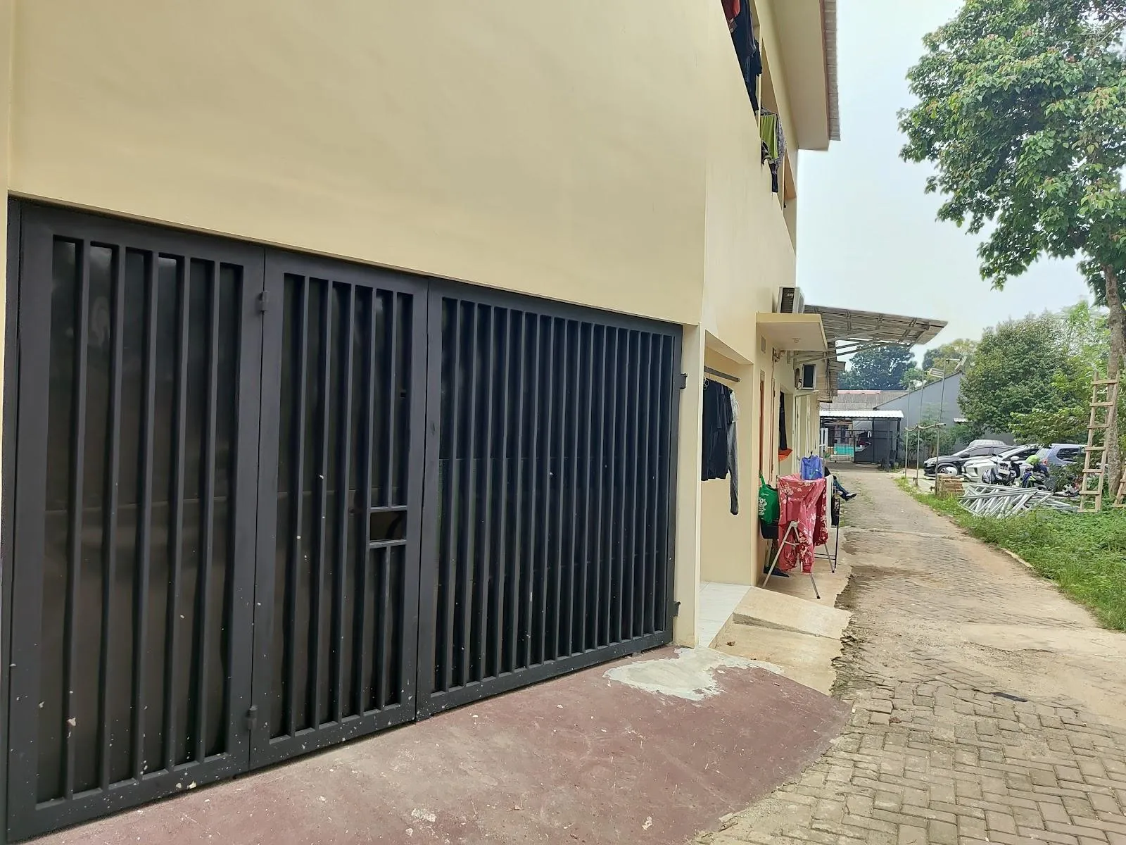 Kontrakan Ibu Goas