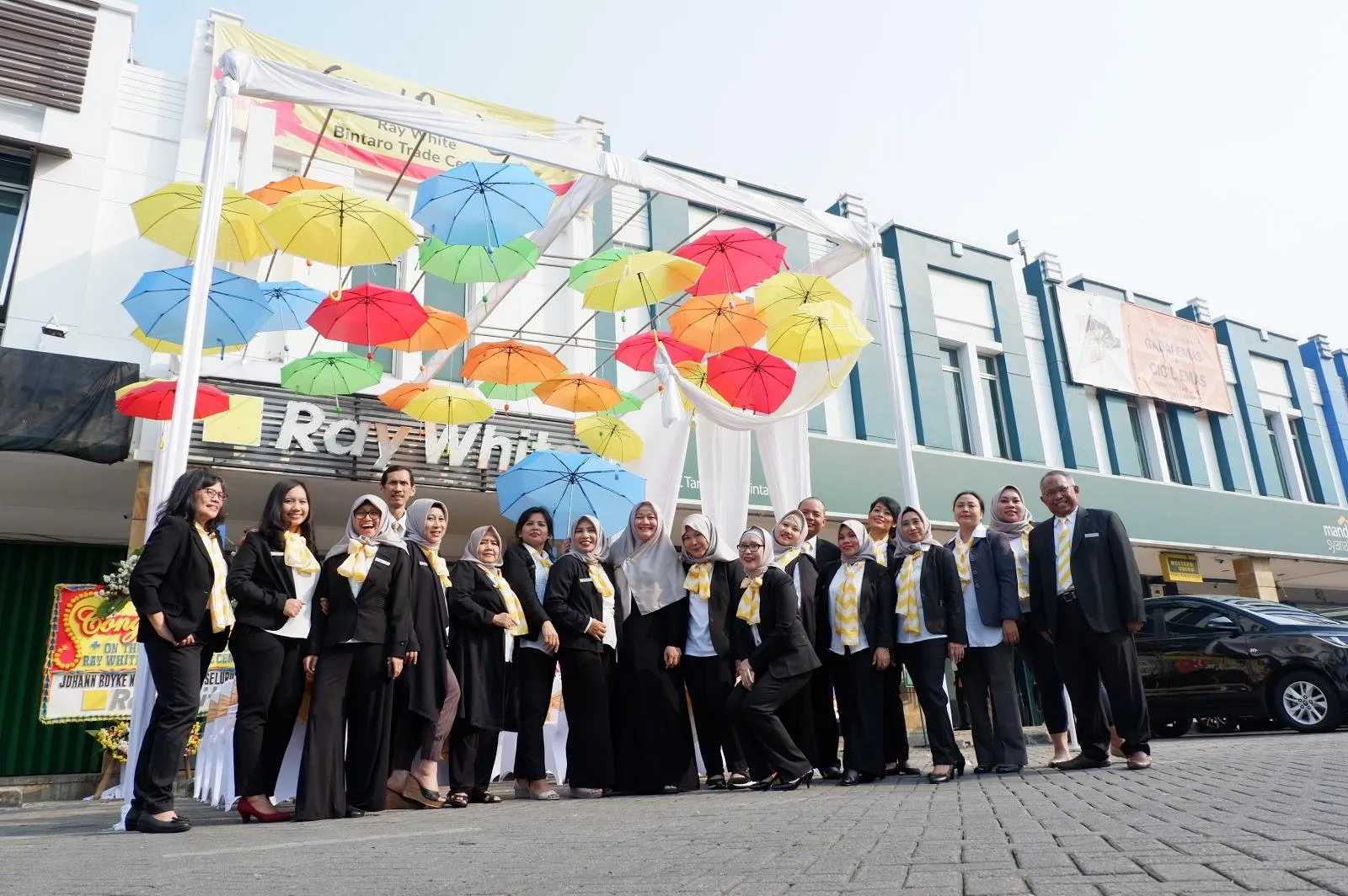 Ray White Bintaro Trade Center