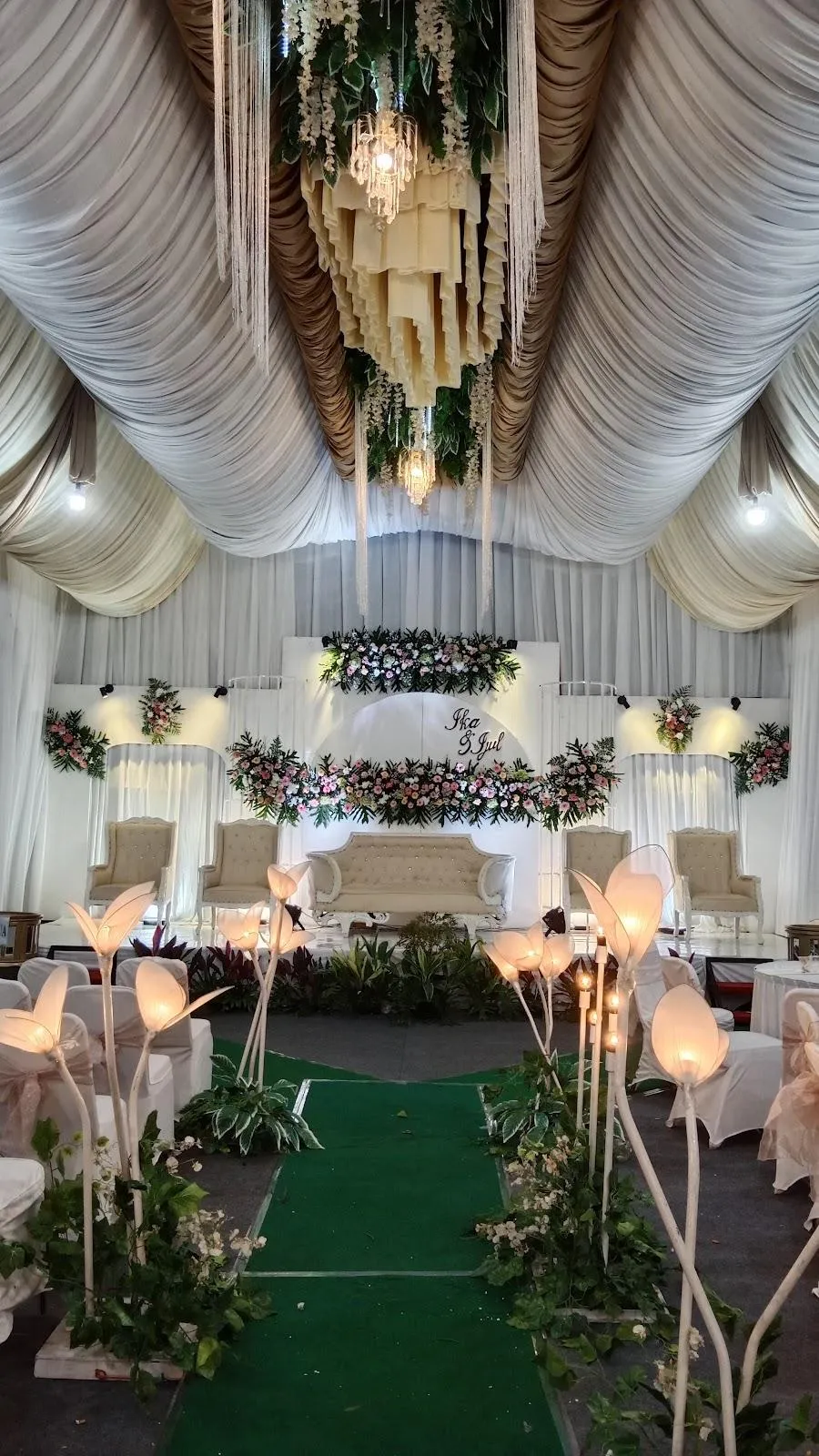 Zanis tenda (sewa tenda)