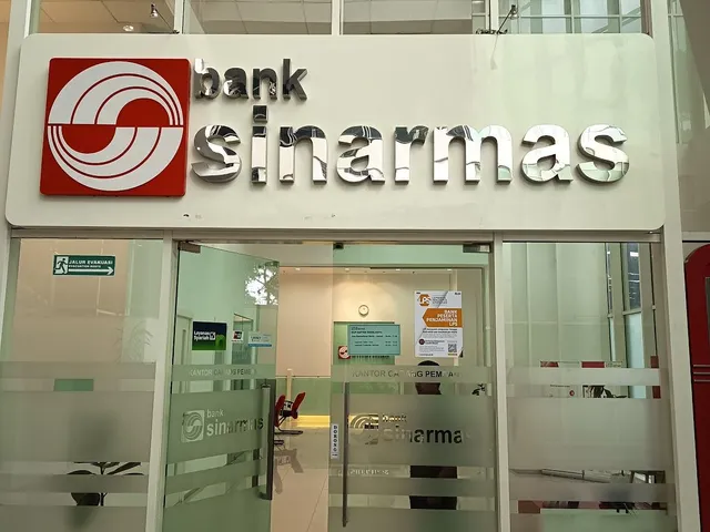Bank Sinarmas KCP Kapten Soebijanto BSD - Tangerang Selatan