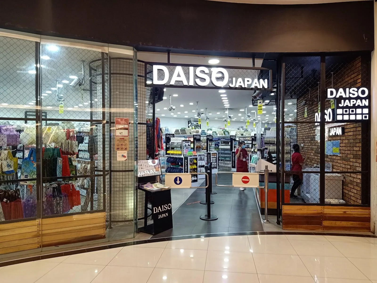 Daiso Japan - AEON Mall BSD City