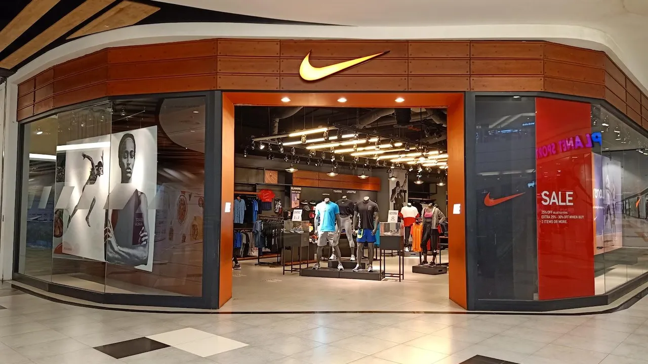 Nike - ÆON Mall BSD City