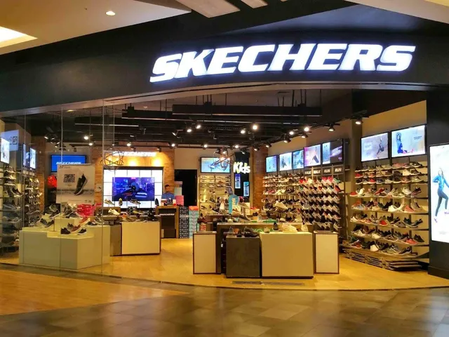 Skechers
