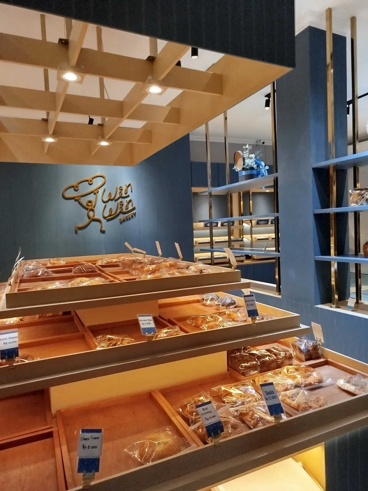 Win Win Bakery