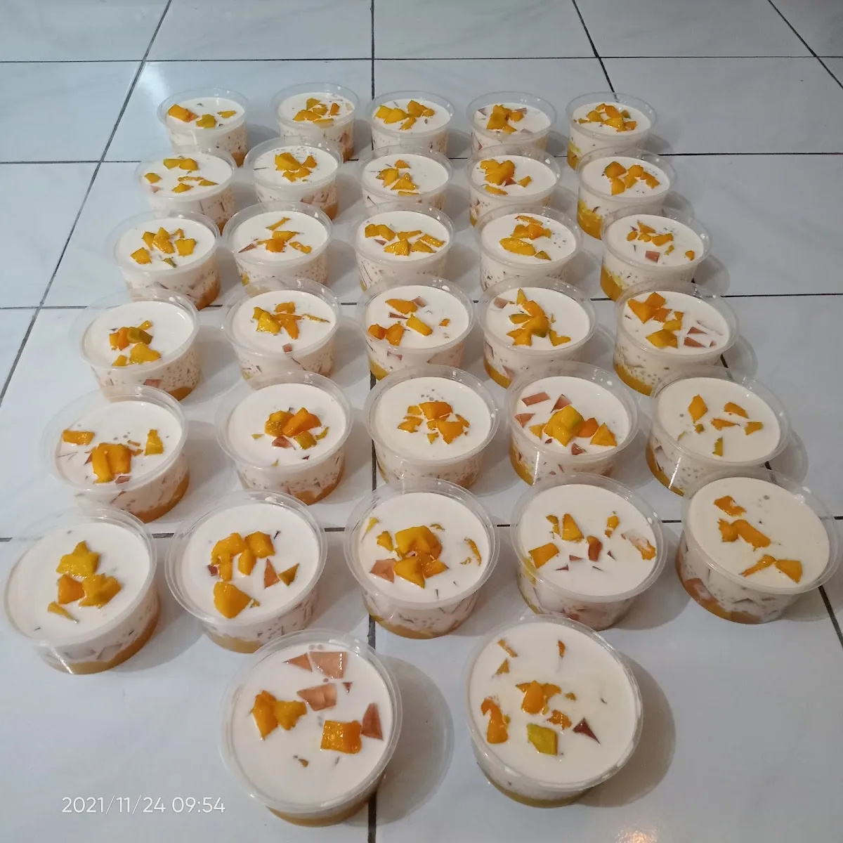 Kitchen Sultan by Lya