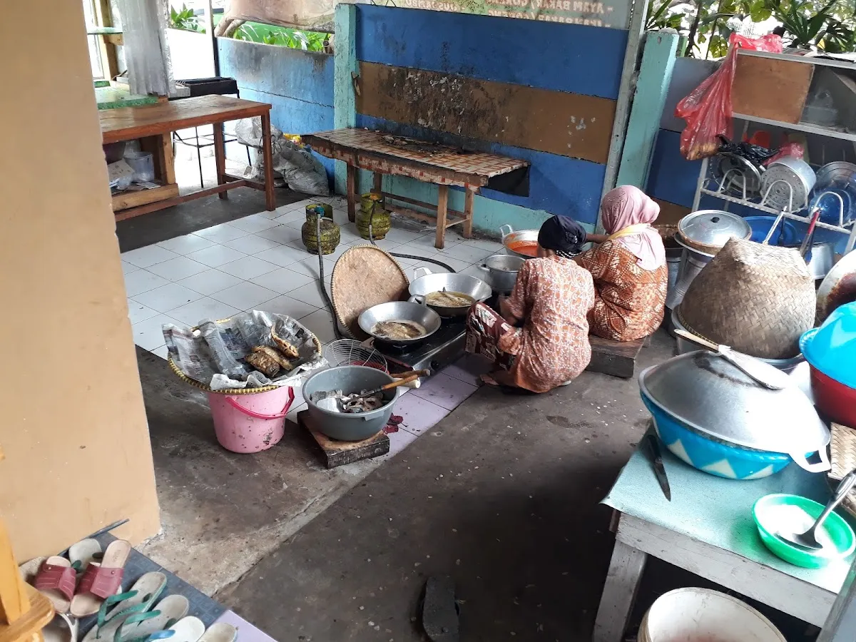 Saung Pojok Lagoon