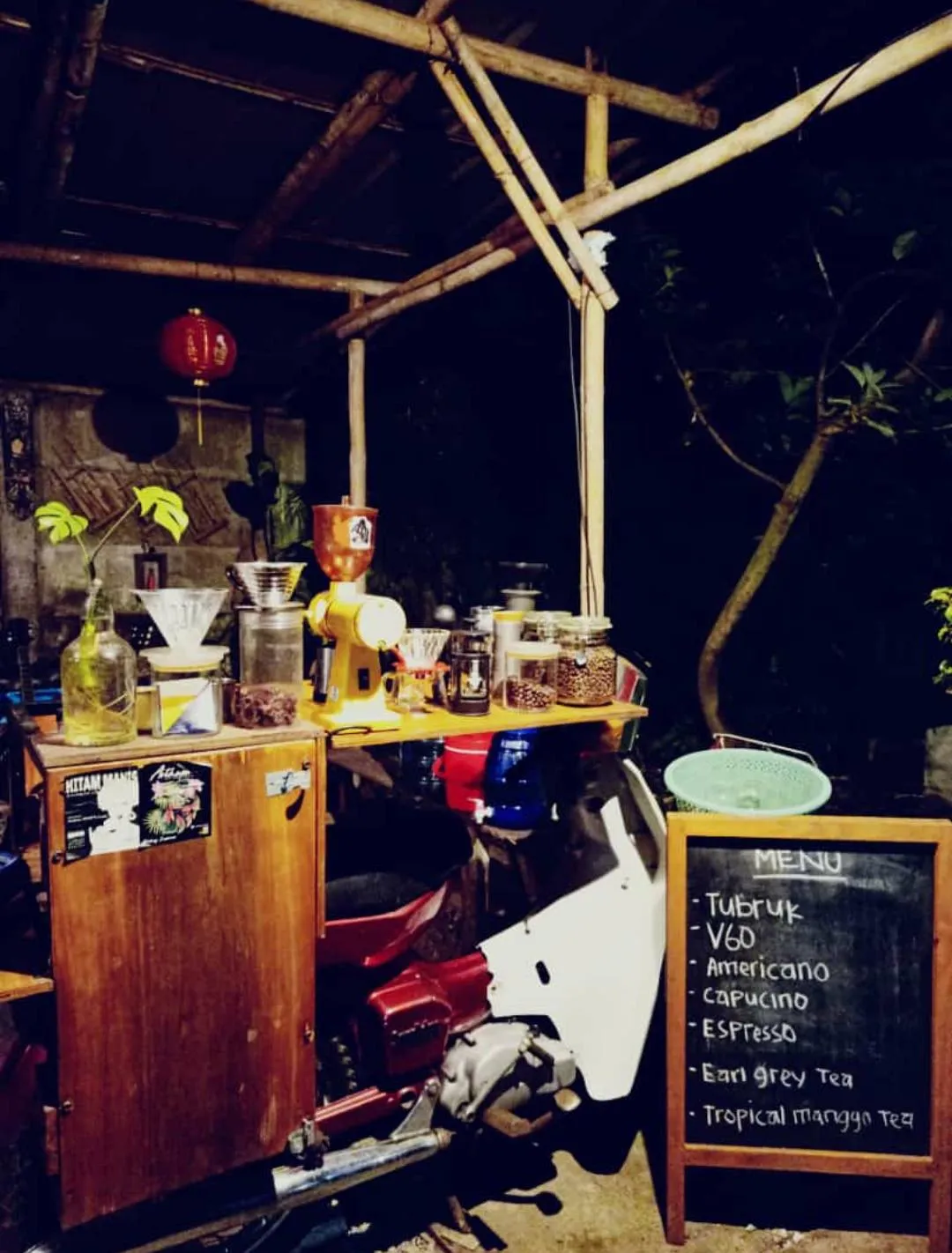 Kopi asuhan sang rembulan