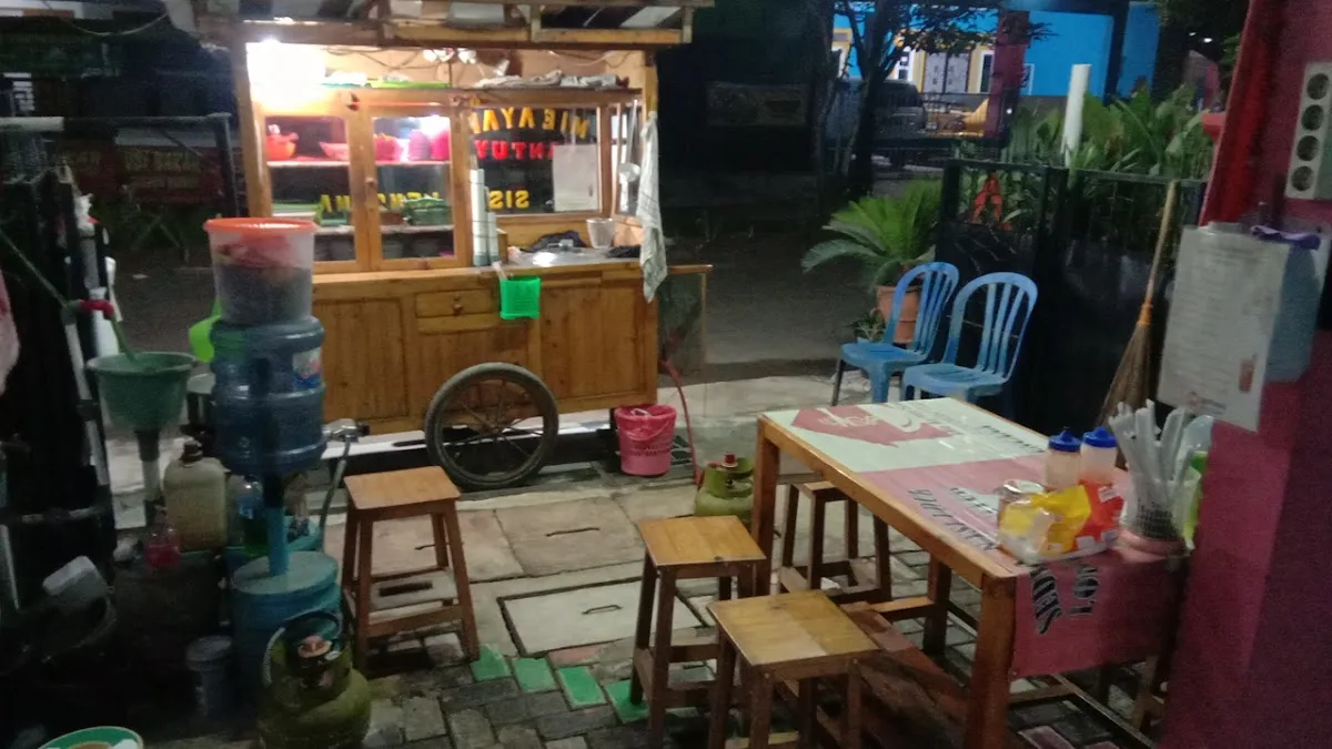 Mie Ayam Santuy Sista Kencana