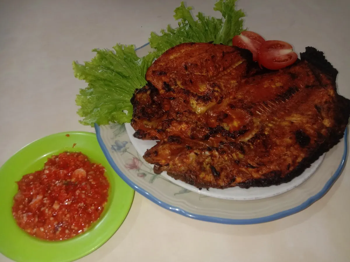 Rumah Makan Bungo Tanjuang