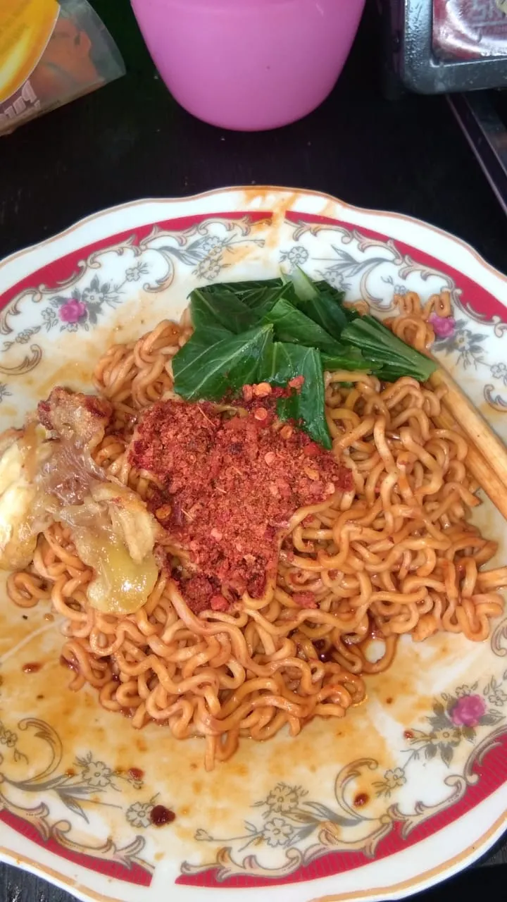Warung jajan mbak refi