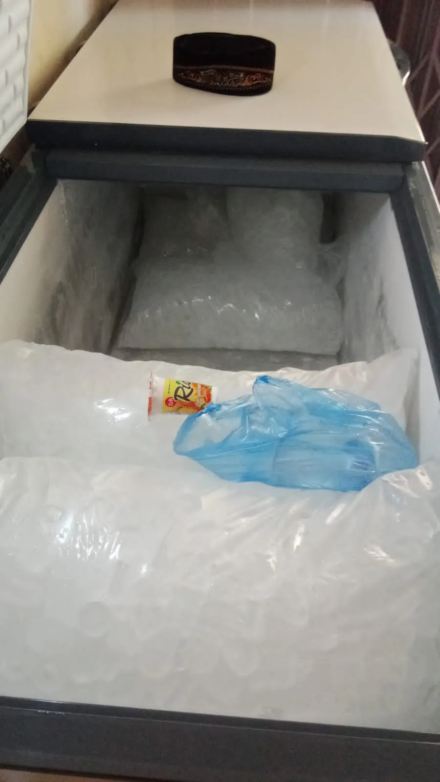 ES KRISTAL ES SERUT UMMI JAYA MAKMUR