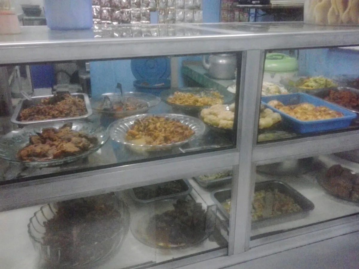 Warteg Berkah Muncul